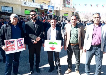 حضور شهردار و اعضای شورای اداری شهرداری کامفیروز در مراسم راهپیمایی ۲۲ بهمن